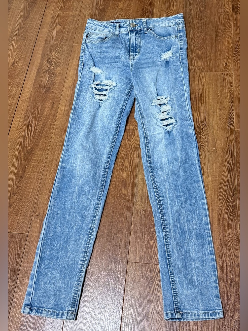 Girl’s Vigoss “The Ace” Jeggings - Distressed - Size 10
